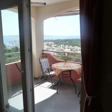 Jelka Apartment Rab Town
