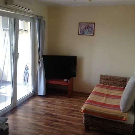 Jelka Apartment Rab Town