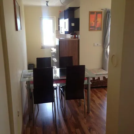 Jelka Apartment *